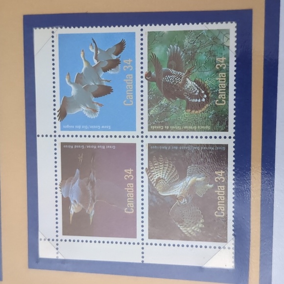 Canada's Most Beautiful Bird Stamps Collection - Picture 2 of 7